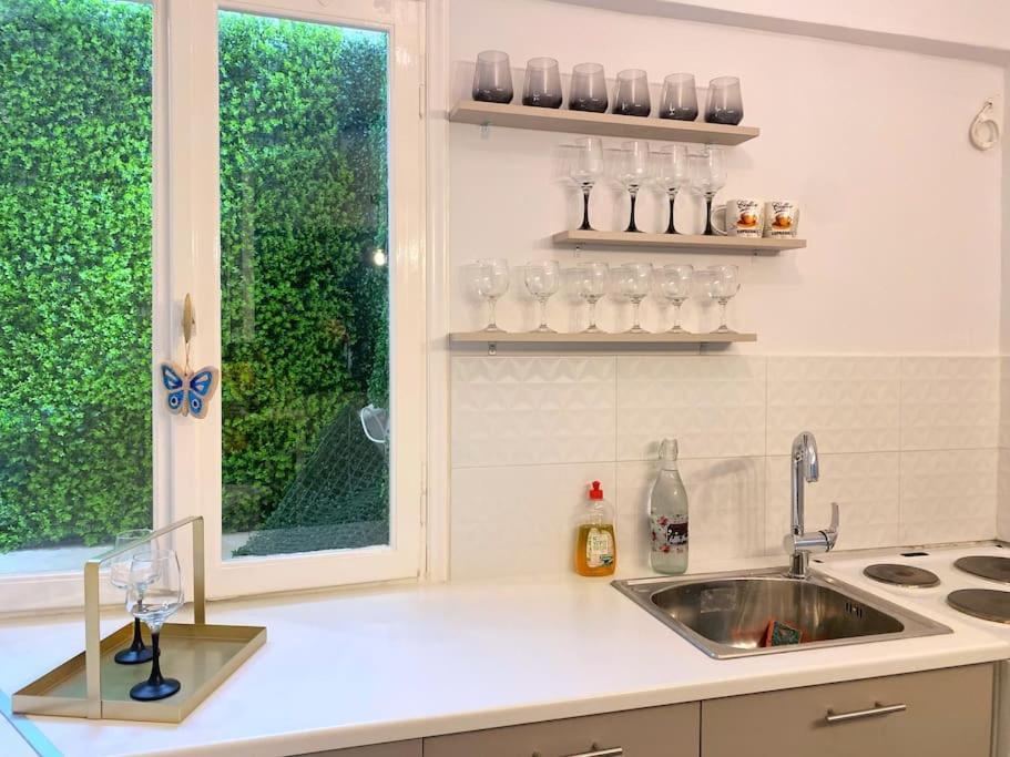 Brand New Modern Street-Style Studio /City Center Ateny Zewnętrze zdjęcie