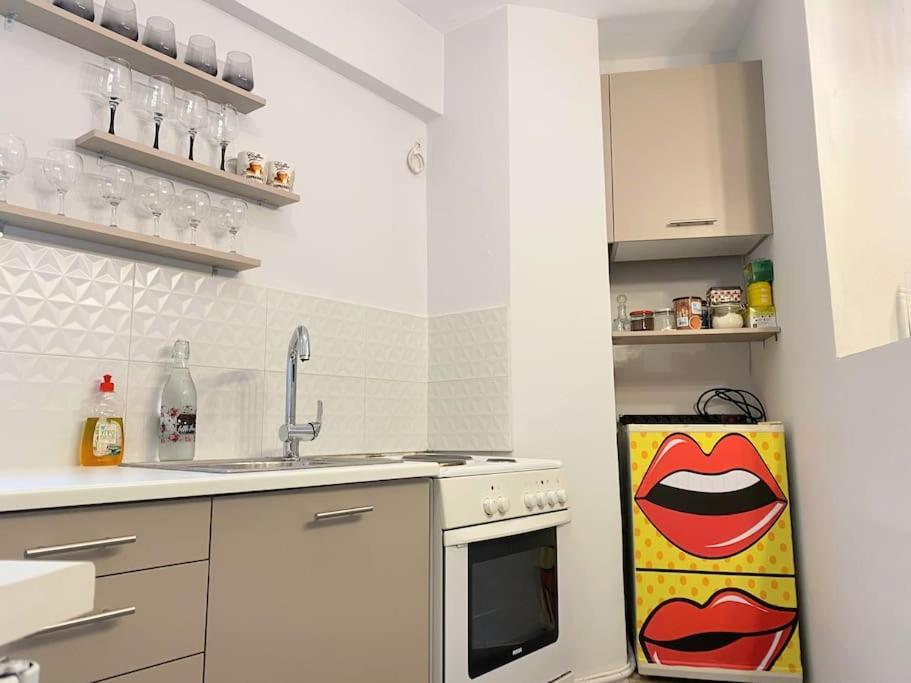 Brand New Modern Street-Style Studio /City Center Ateny Zewnętrze zdjęcie